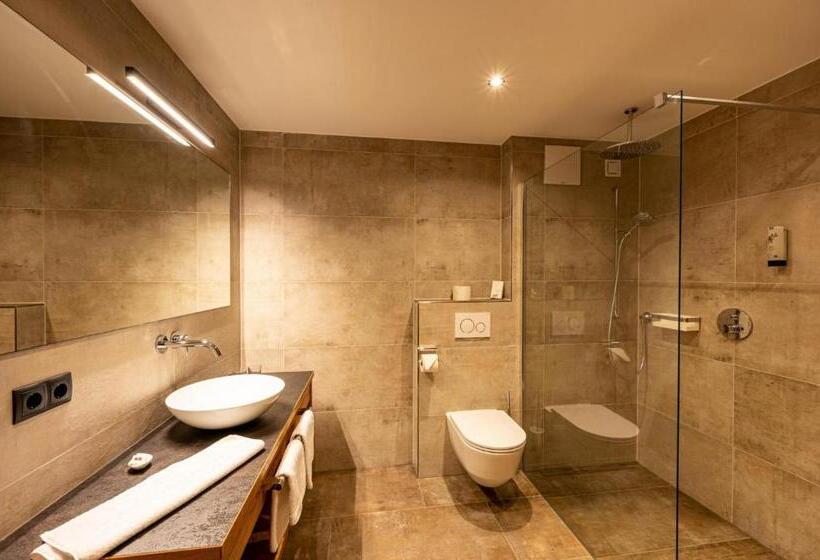 Отель Rustika   Appartements & Spa
