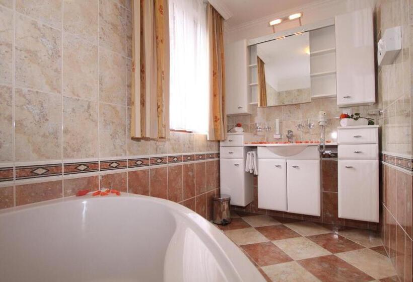 בית מלון כפרי Waldhof