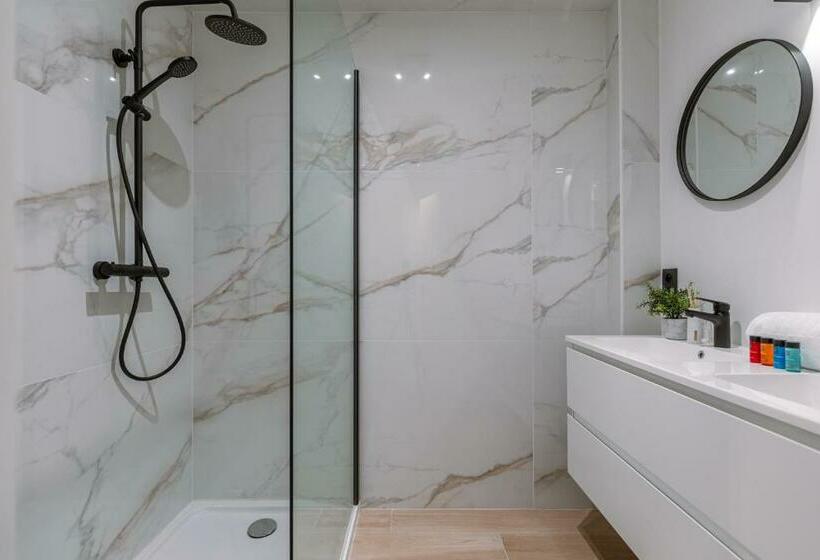 Newly Renovated Apartment In The Center Of Knokke Near The Beach