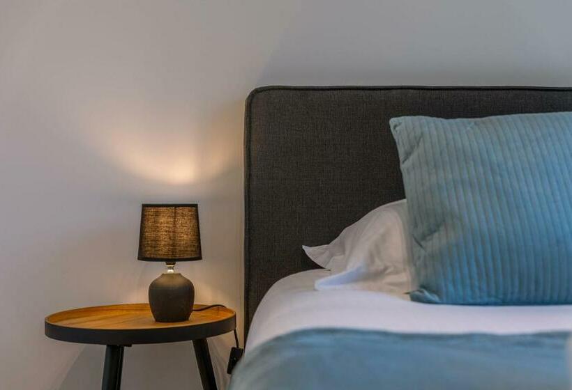Newly Renovated Apartment In The Center Of Knokke Near The Beach