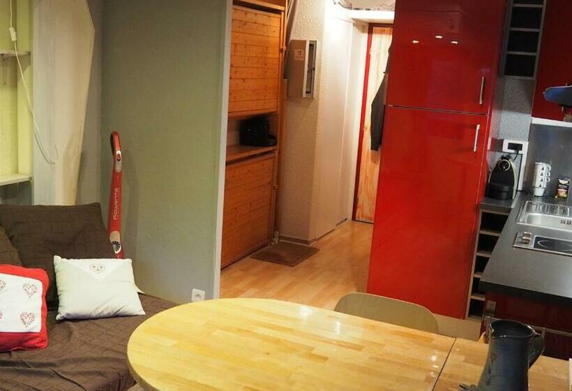 Studio Rénové 4 Pers, Balcon Sud, Au Pied Des Pistes, Plein Centre, Cuisine équipée, Tv Grande   Fr