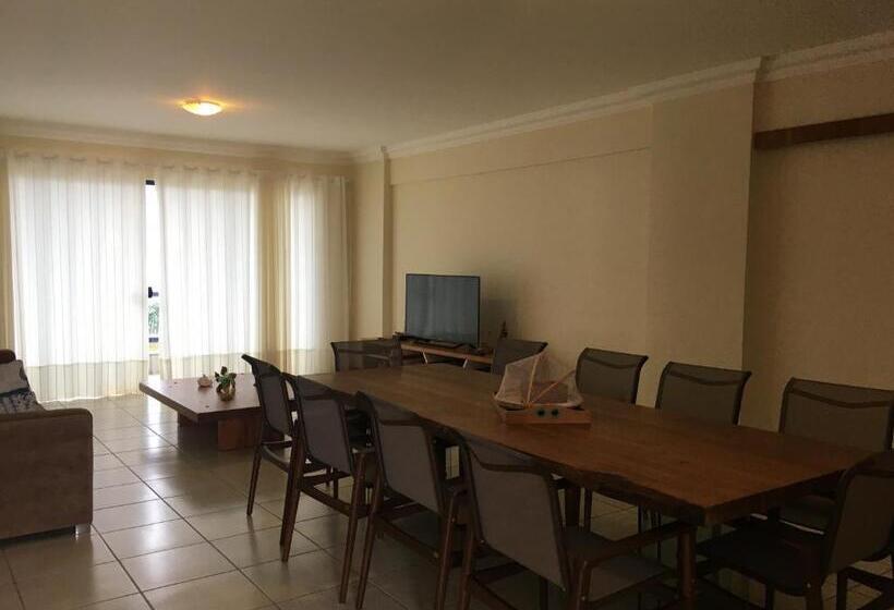 Apartamento Amplo E Aconchegante Com Vista Para O Mar