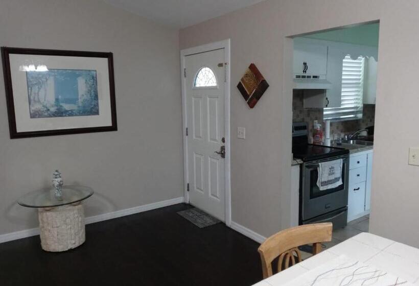 Welcomehomelakeland, Fl