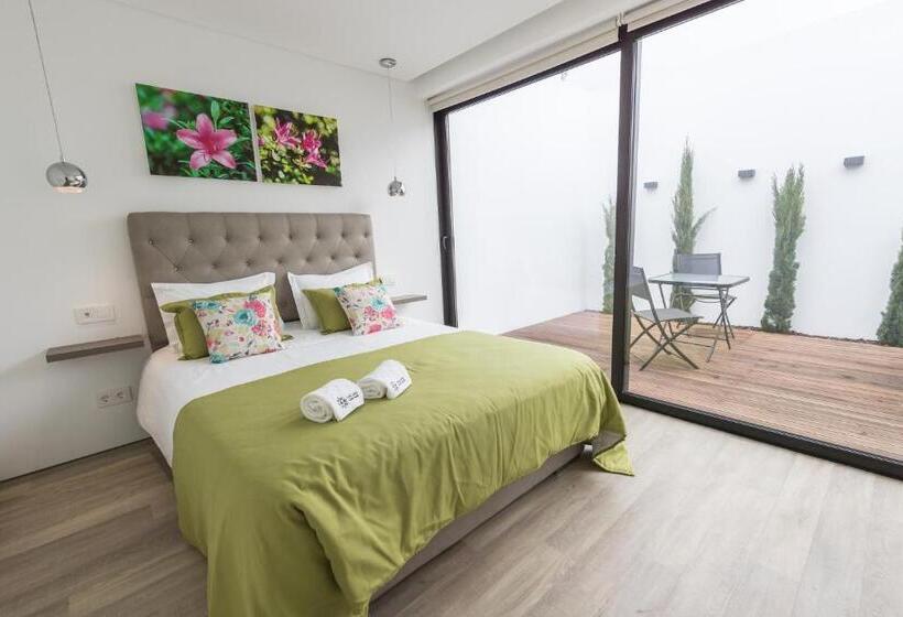 Azaleas Guest House