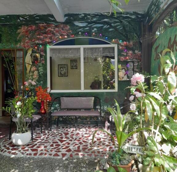 Toni Arts Villa