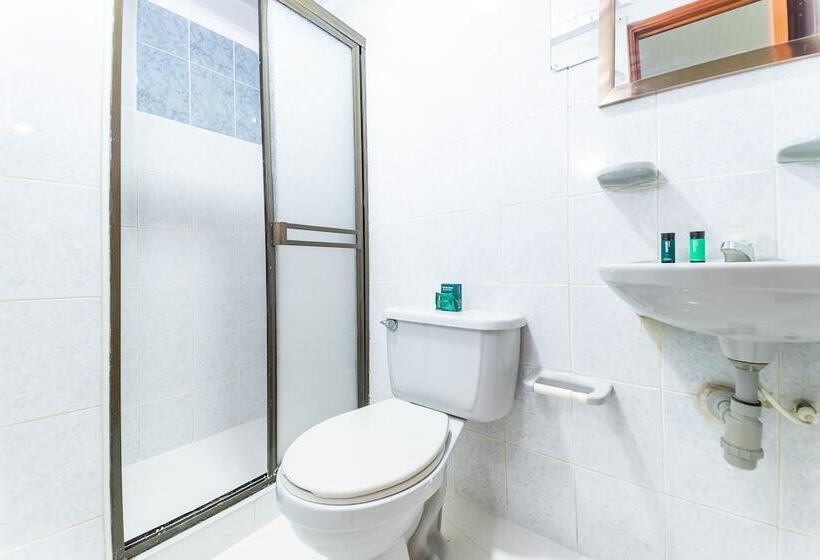 هتل Alferez Del Llano