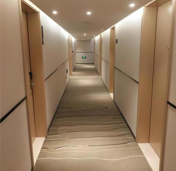 هتل City Comfort Inn Yanji Yanbian University Department Building