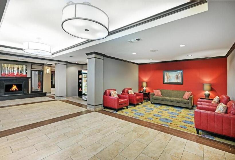 בית מלון כפרי Holiday Inn Express & Suites Floresville By Ihg