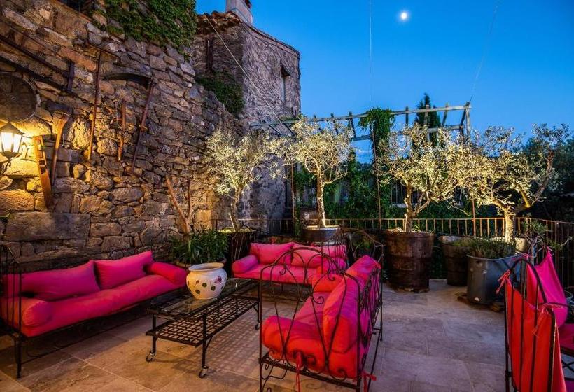 ホテル Chambre Et Gite Le Roc Sur L Orbieu