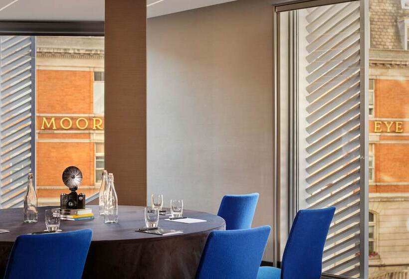 בית מלון כפרי Montcalm East, Autograph Collection