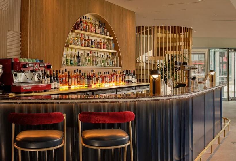 בית מלון כפרי Montcalm East, Autograph Collection