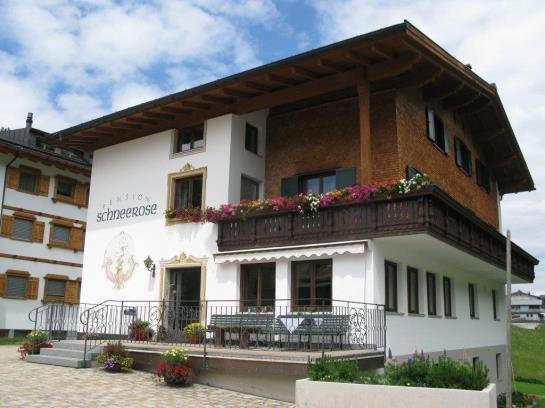 Bed and Breakfast Pension Schneerose