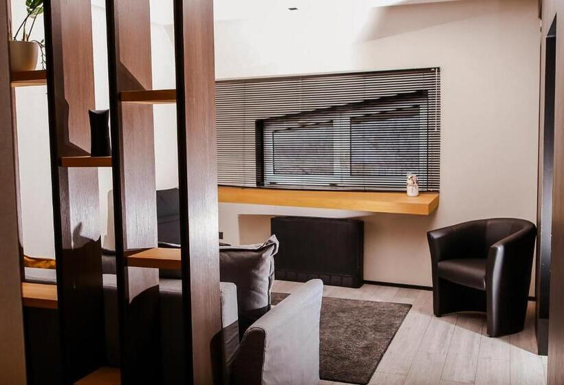 ホテル Sóház Panzió és Apartmanház