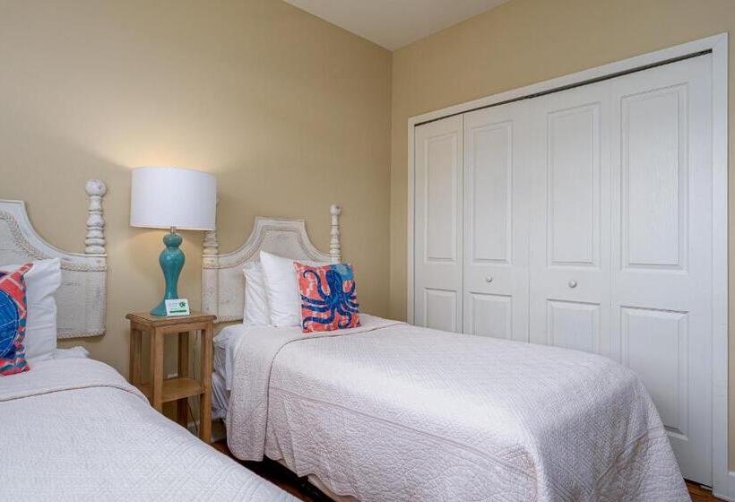 309 Harbour House At The Inn