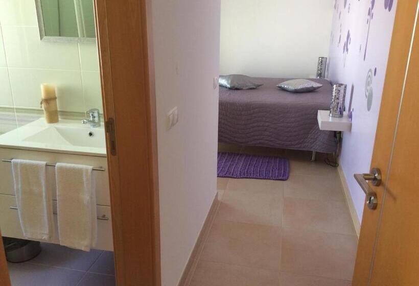 ペンション Arrifana Guest House