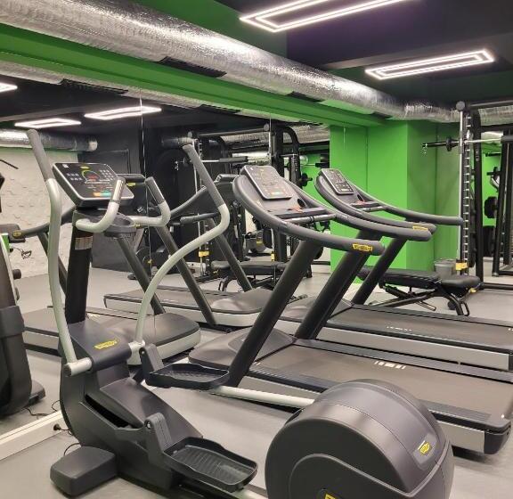 هتل Ramada By Wyndham Slatina Parc