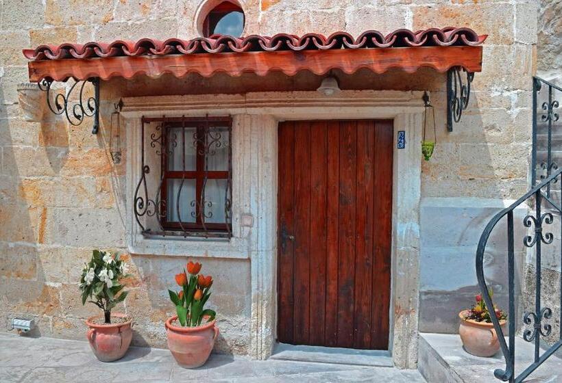 هتل Tulip Cave Suites