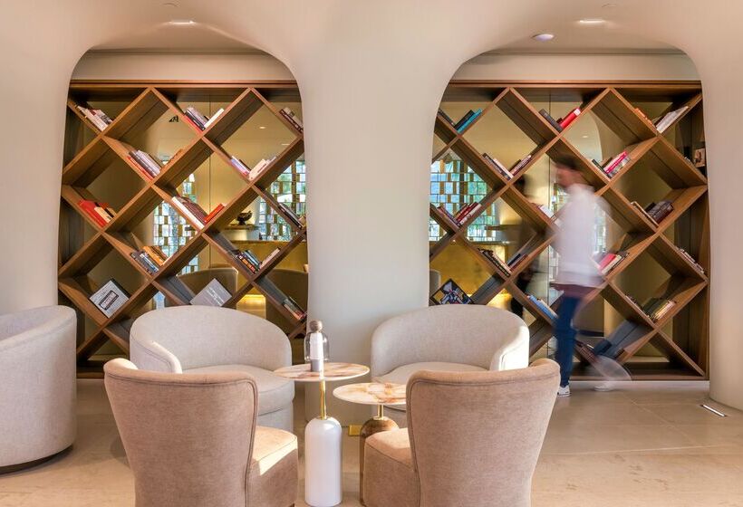 هتل Isla Brown Corinthia Resort & Spa, Curio Collection Hilton
