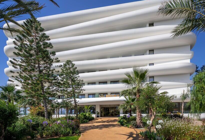 هتل Isla Brown Corinthia Resort & Spa, Curio Collection Hilton