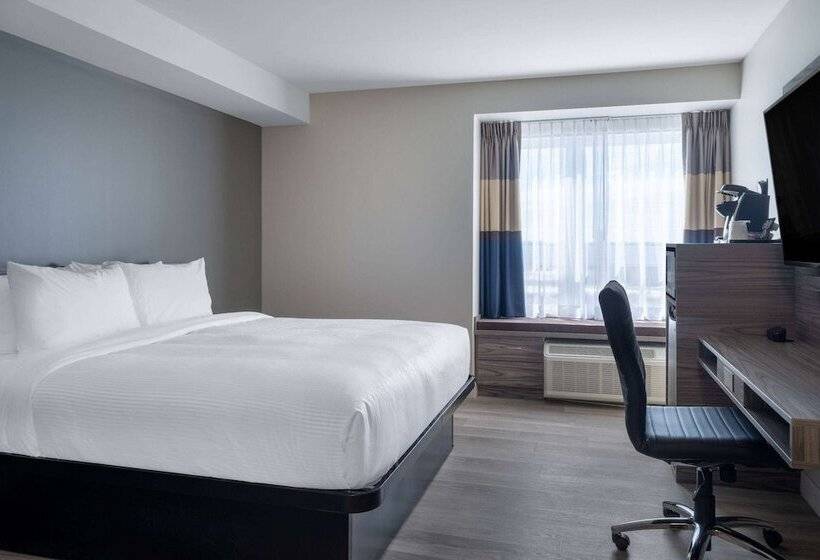 Microtel Inn & Suites By Wyndham Kanata Ottawa West