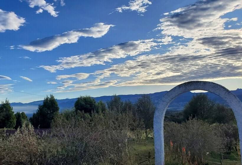 فندق Balcon Al Cotopaxi Hosteria