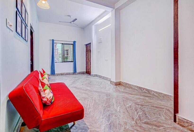 ホテル Goroomgo Luxury Star Inn 3 Bhubaneswar