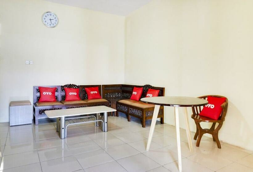 هتل Reddoorz Syariah At Danau Maninjau Sawojajar