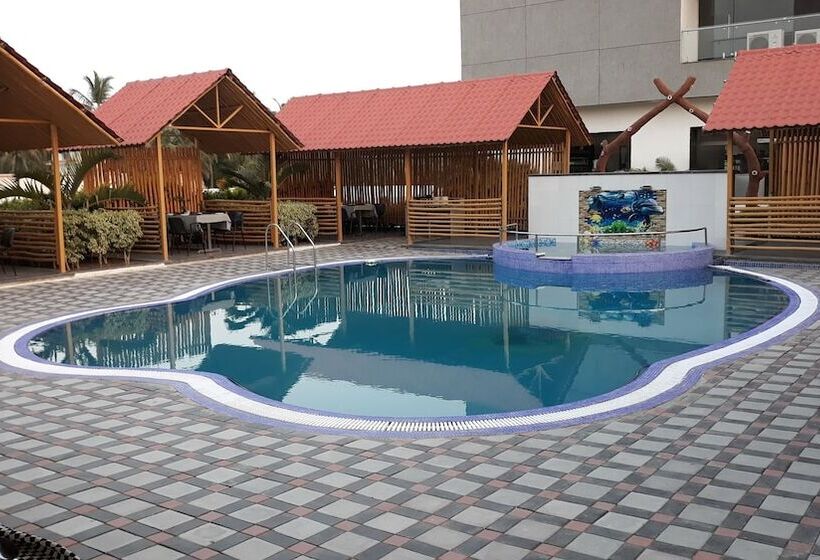 Отель The Divine Resort