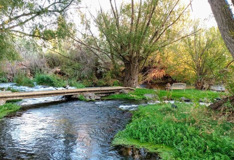 فندق Billingsley Creek