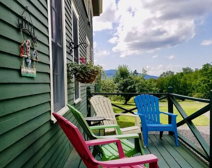 هتل Greenville Inn At Moosehead Lake