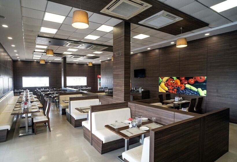 酒店 Regenta Central Somnath, Bhalpara