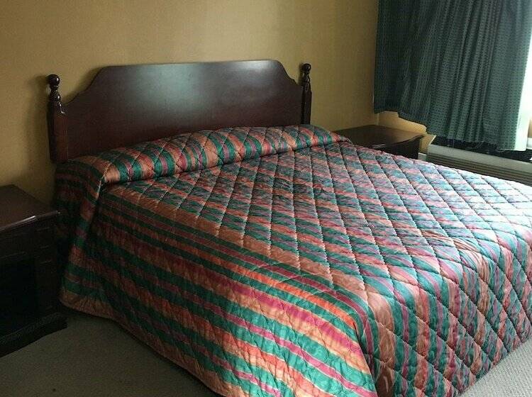 University Lodge Motel