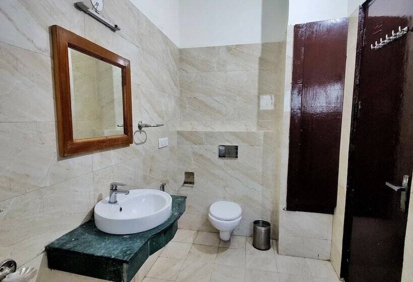 فندق Neelgiri