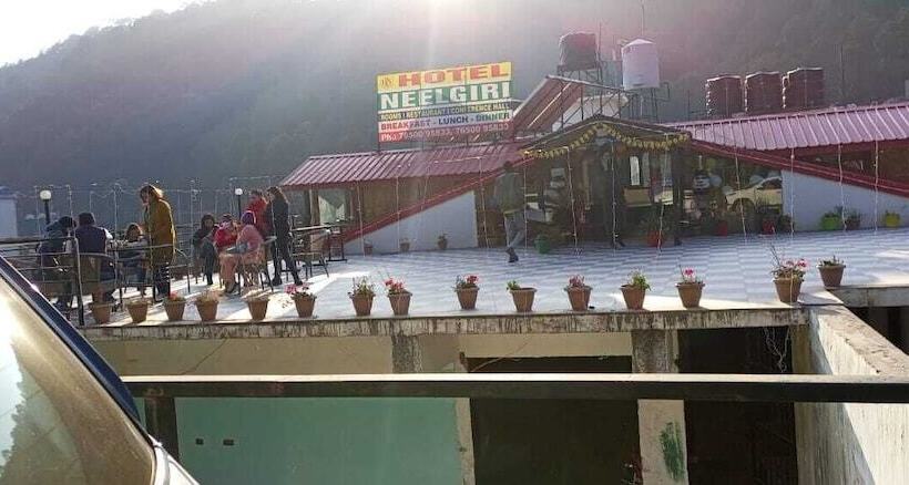 فندق Neelgiri