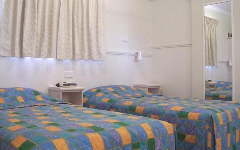 فندق Country Way Motor Inn