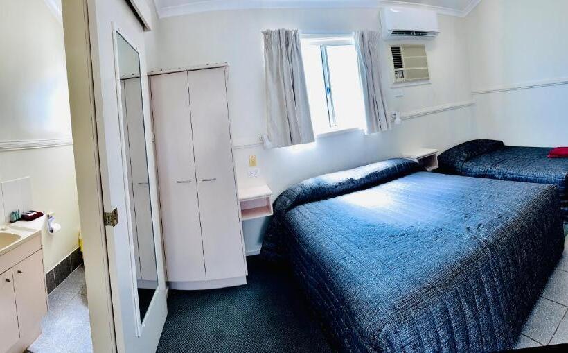 فندق Country Way Motor Inn