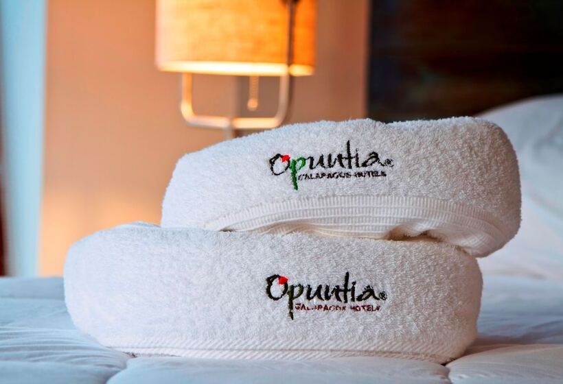 هتل Casa Opuntia Galapagos