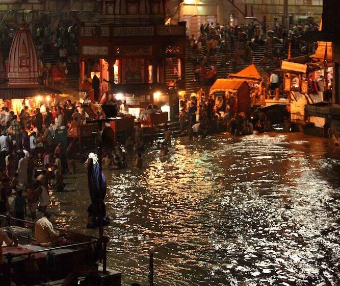 בית מלון כפרי Alpana