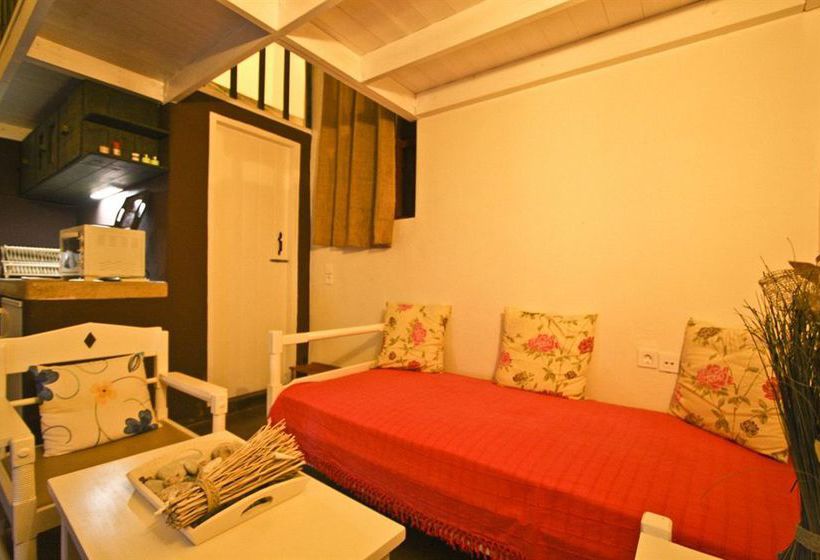 בית מלון כפרי Atlantis Houses