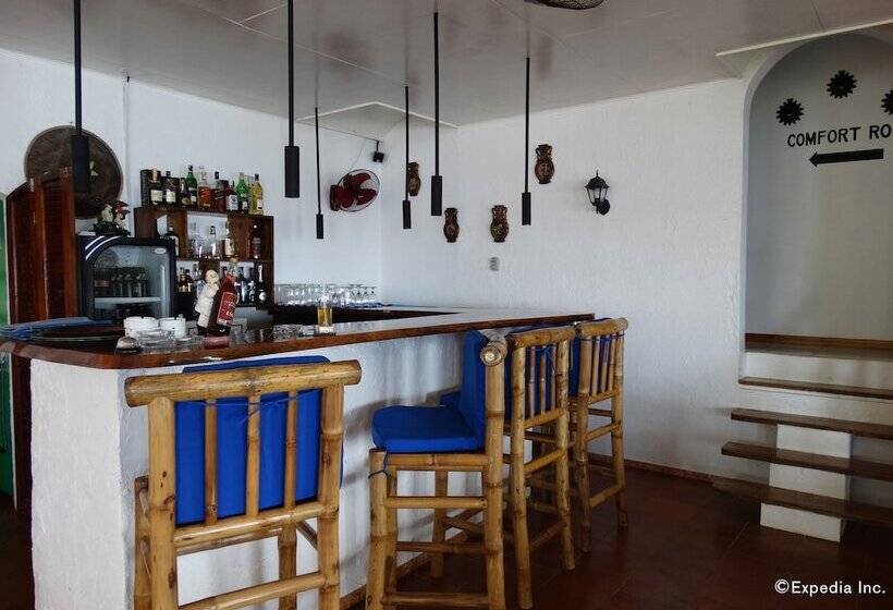 Hotel Blue Star Dive & Resort