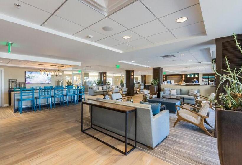 Отель Carlsbad Seapointe Resort