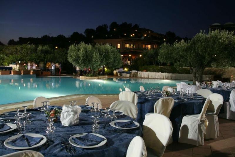 فندق Villaggio Porto Rhoca