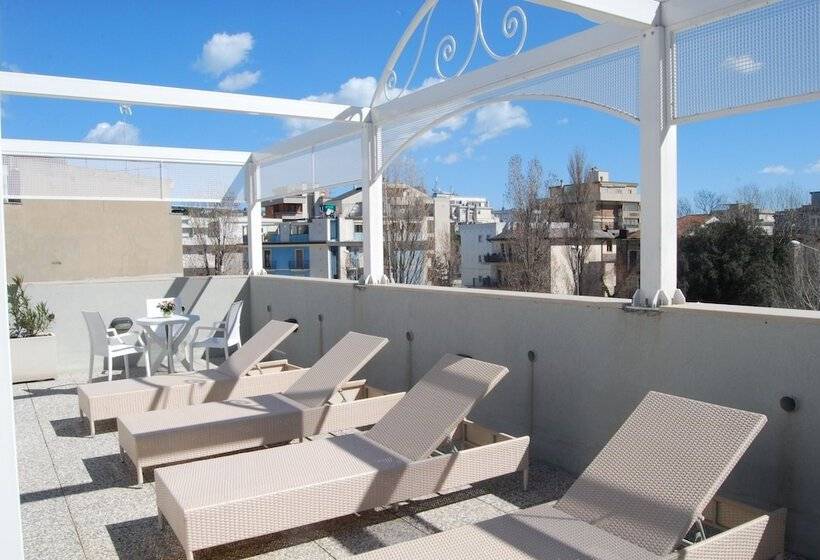 هتل Residence Villa Del Mare