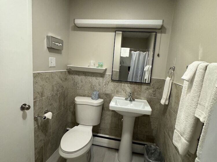 호텔 Pine View Inn