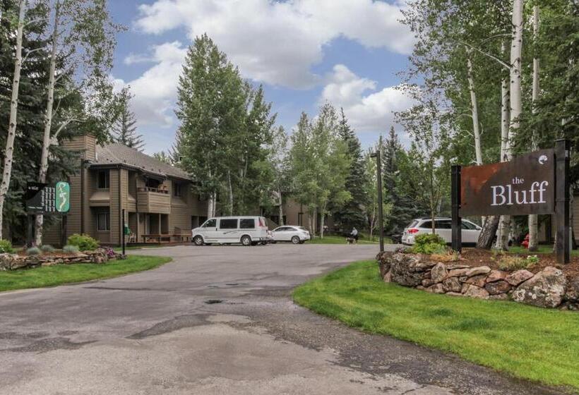 فندق The Bluff Mountain Retreat