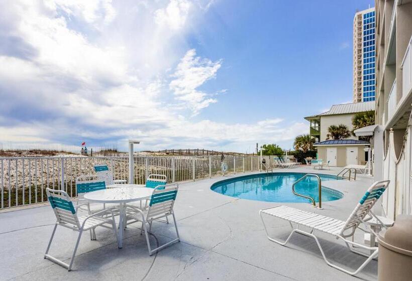 هتل Tropic Isl 205