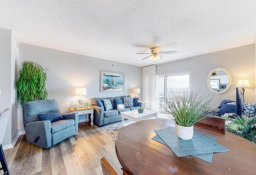 هتل Tropic Isl 205