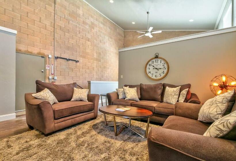 هتل Bella Casa   Loft