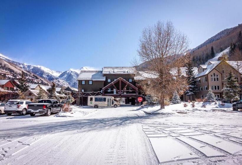هتل Double Diamond Ski In/ski Out Chalet