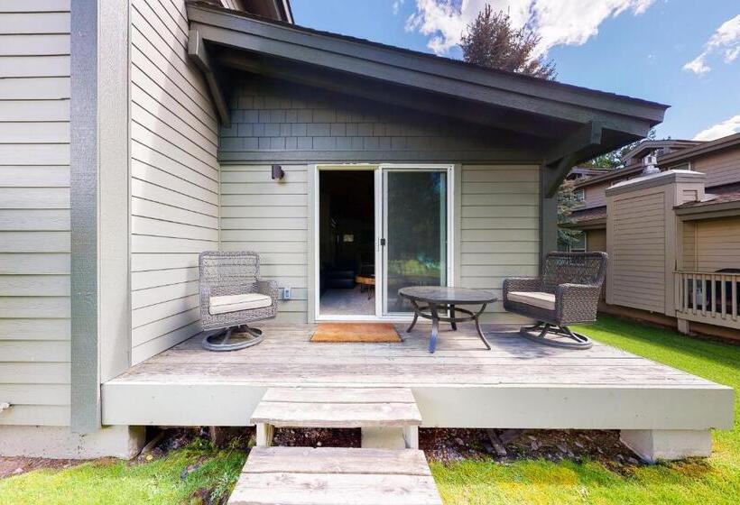 فندق Single Level Ranch Condo In Elkhorn